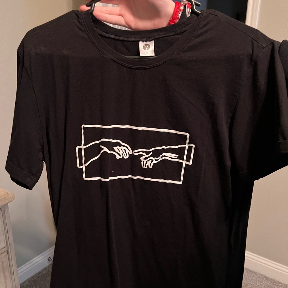 Black T shirt